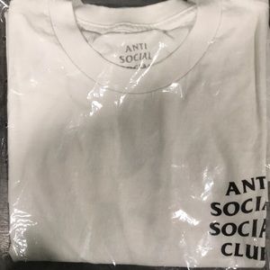 Kkoch white tee